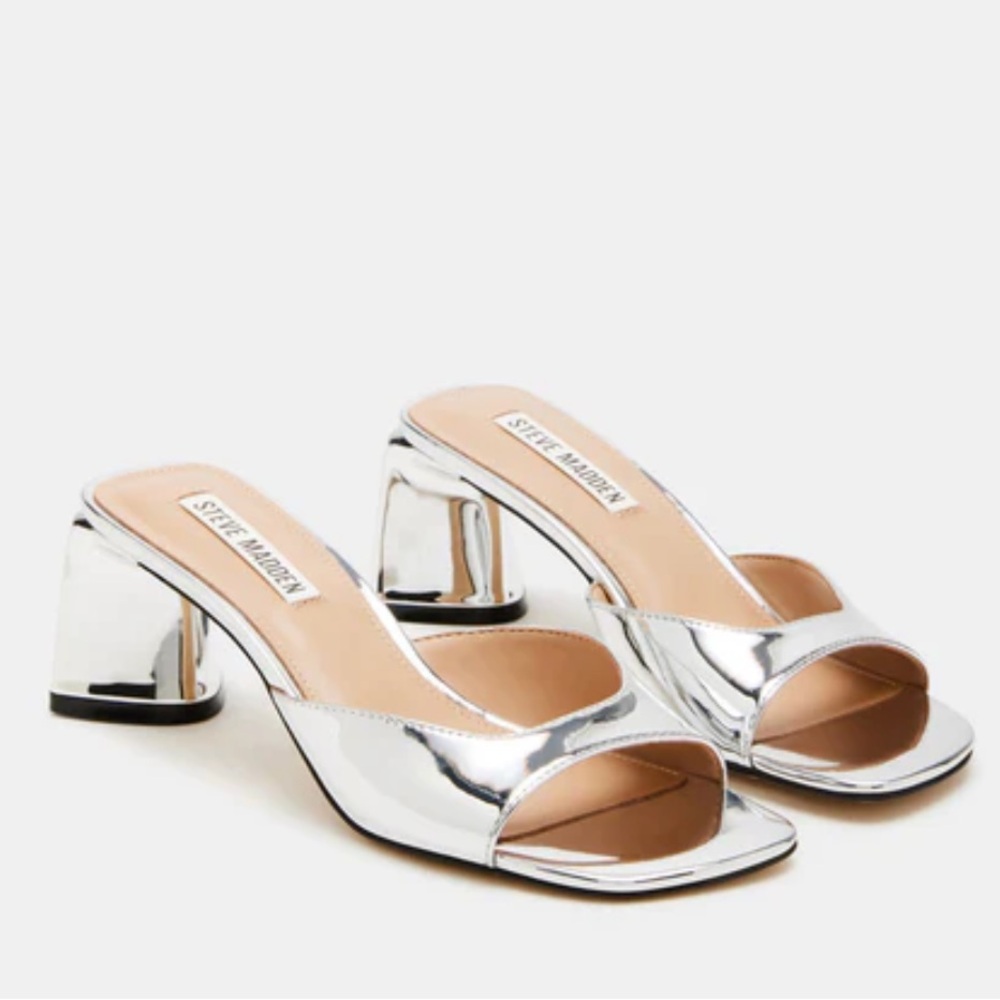 STEVE MADDEN PATENT SILVER HEELS (Terra Silver Patent)